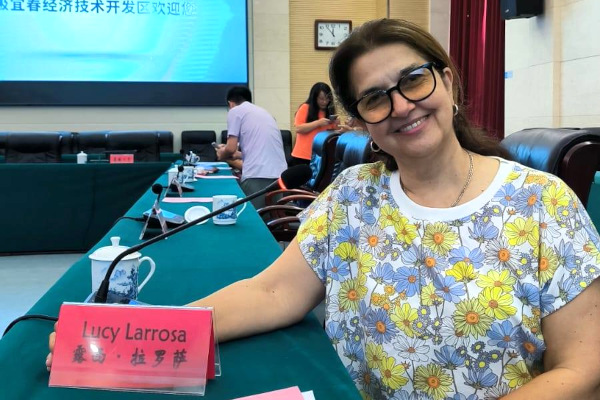 Lucy Larrosa sobre su viaje a China