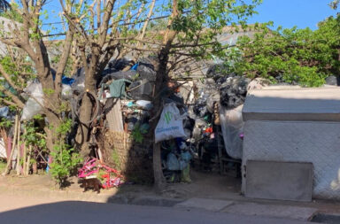 basura y chatarra en zona norte de Melo
