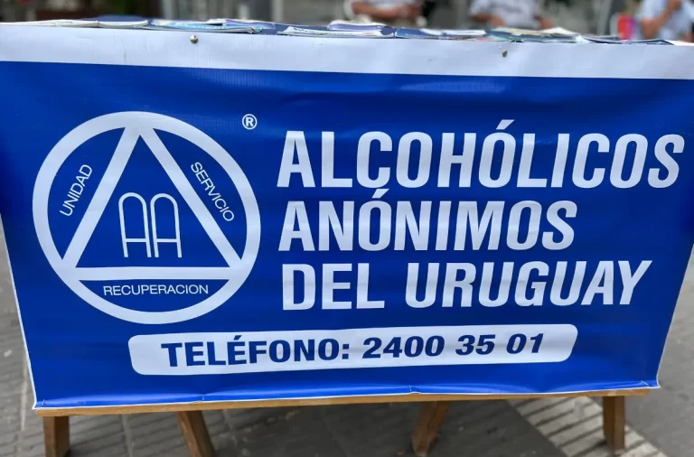 Alcohólicos Anónimos celebra 52 años