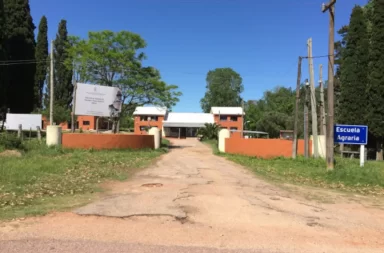 Escuela Agraria de Melo