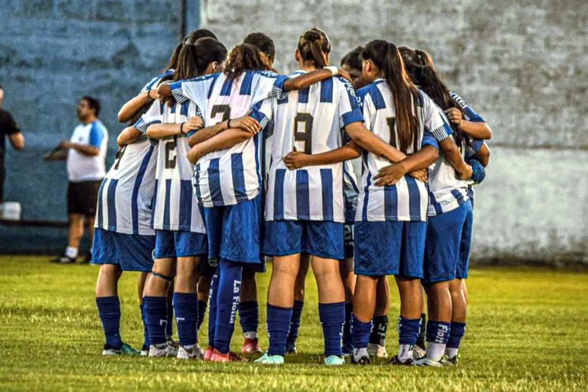 Cerro Largo Sub 16 femenino. foto: Maxlens