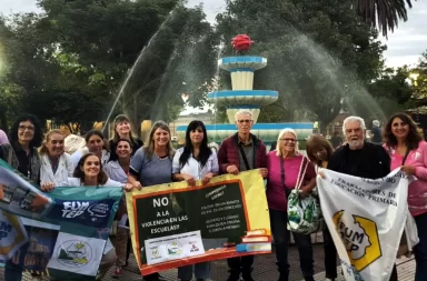 paro docentes, movilización en Melo.