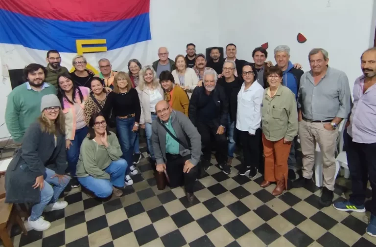 Legisladores del Partido Comunista recorren Cerro Largo