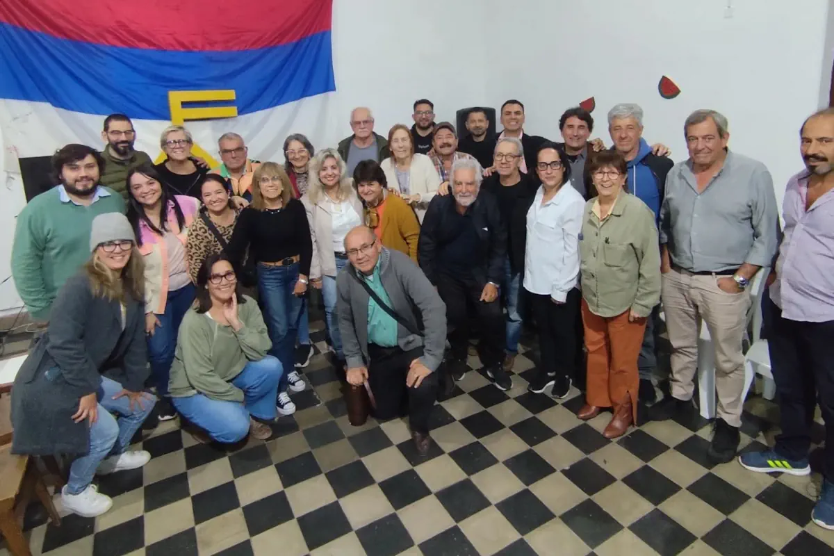Legisladores del Partido Comunista recorren Cerro Largo