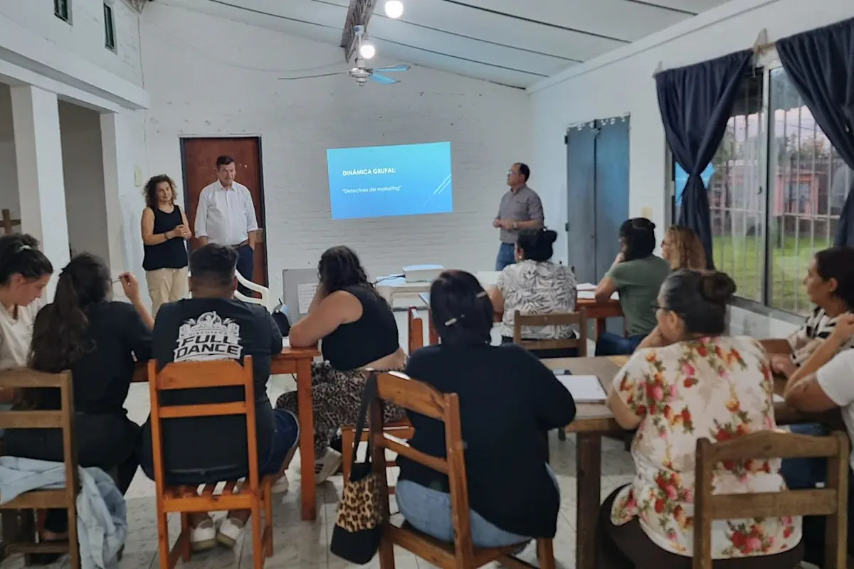 curso gratuito de marketing y gestión en barrio Leandro Gómez