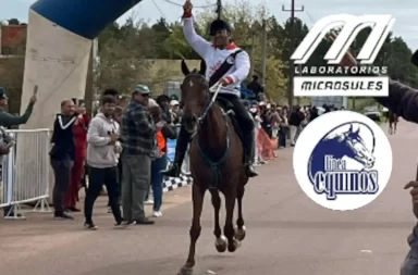 Triunfo de Noblía en el raid Desembarco de la Agraciada disputado en Melo