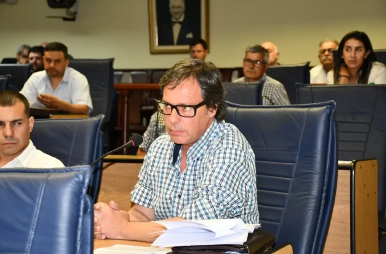 Álvaro Segredo. junta departamental.
