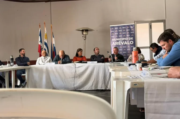 Municipios administrarán una partida de 21 millones de pesos para caminería rural