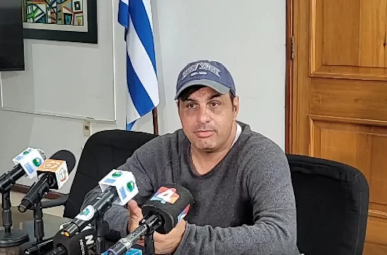 Morel anunció que la Intendencia saldó la deuda con ANCAP