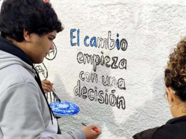 Barrio Leone inaugura mural