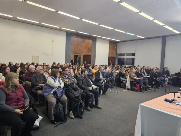  debate sobre la Universidad de la Educación