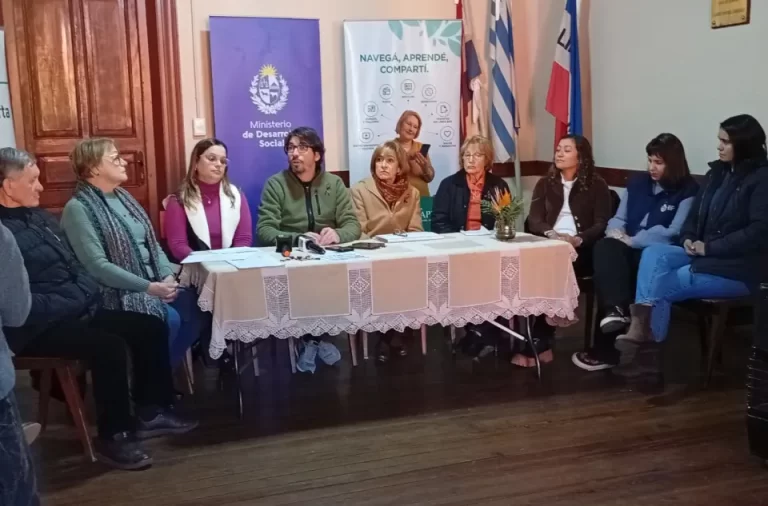 personas mayores en Cerro Largo