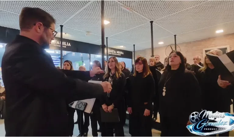 Coro Emir Pica Mercado Don Francisco