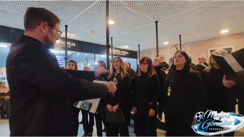 Coro Emir Pica Mercado Don Francisco