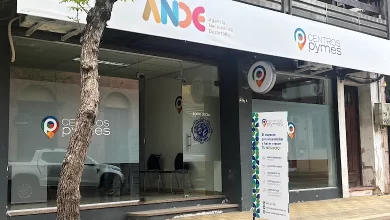 Autoridades, empresarios y representantes de instituciones participaron esta mañana en la inauguración de la nueva sede del Centro Pyme Cerro Largo en Melo.