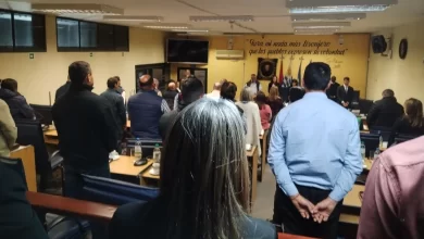Ediles de la Junta Departamental de Cerro Largo realizaron un minuto de silencio en homenaje al profesor Jorge Da Rosa Borba, fallecido recientemente.