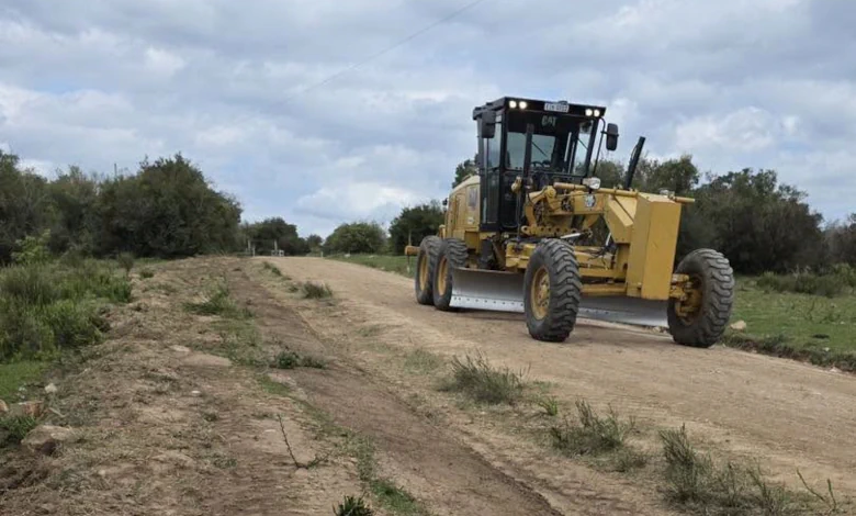 Obras de mantenimiento y recuperación de la caminería rural que se encuentran en ejecución en distintos puntos del departamento de Cerro Largo.
