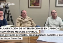 Christian Morel recibió a representantes de las gremiales agropecuarias para analizar la situación de la caminería rural de Cerro Largo. Foto: Gobierno de Cerro Largo.