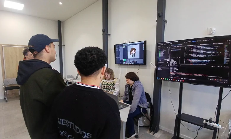 La sede de UTEC Melo abrió sus puertas este lunes para mostrar su propuesta académica, proyectos y equipamiento a futuros estudiantes.