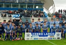 El plantel de la selección Sub 14 de Cerro Largo que comenzó con una victoria su serie ante Maldonado por la Copa OFI (Foto Nicolás Curbelo)