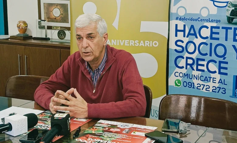 Andrés Martínez, presidente del Centro Comercial e Industrial de Cerro Largo, presentó los detalles del sorteo del Shopping a Cielo Abierto.