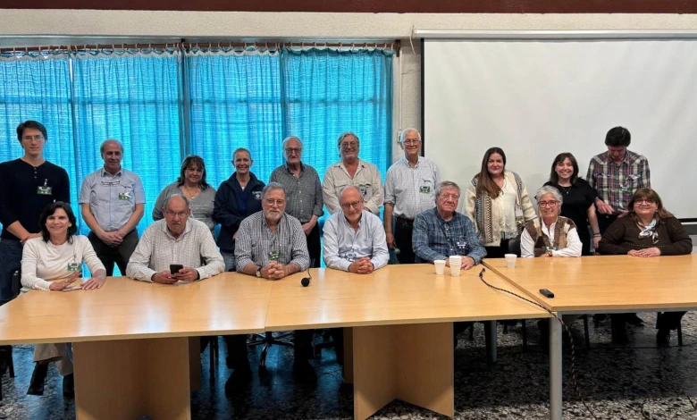 Profesionales de la medicina y la veterinaria participaron en Melo de las Jornadas Nacionales Intercolegios de Salud Pública, centradas en la prevención y el abordaje de enfermedades zoonóticas.