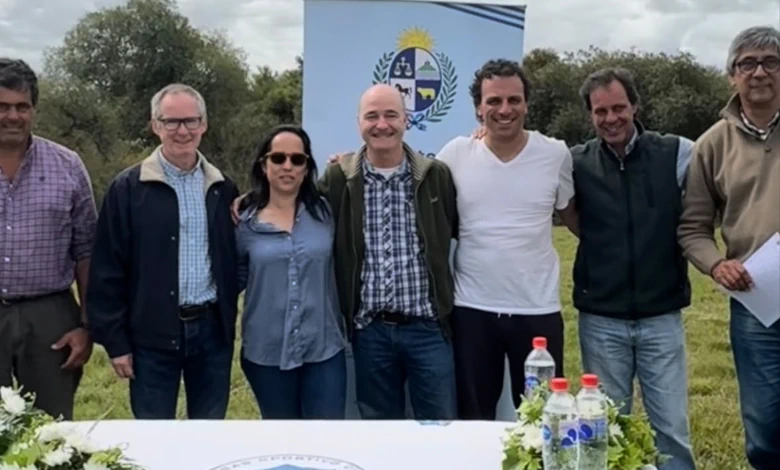 Artigas Sportivo Club de Melo y el CAIF Gurisitos de Río Branco accederán a recursos del MTOP para mejorar sus instalaciones.