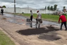 Las cuadrillas del Plan Cero Pozo trabajan en avenida de las Américas y José Enrique Rodó, con próximas intervenciones previstas en la zona norte de Melo (Foto Gobierno de Cerro Largo)