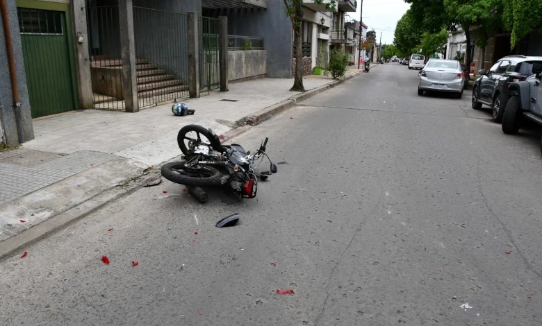 El siniestro ocurrió en la intersección de las calles General Aparicio Saravia y Colón, en Melo.