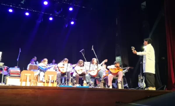 Estudiantes de cinco escuelas de Educación Artística participaron en Instrumentarte 2026, realizado en el Teatro España de Melo.