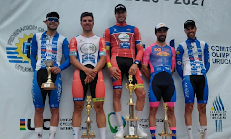 Matías Presa y Anderson Maldonado representaron al Club Ciclista Cerro Largo en la Vuelta a Los Puentes (Foto CCCL)